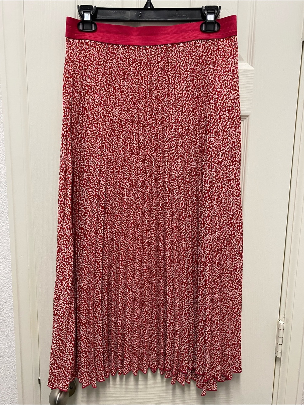 Vince Camuto Red and White Pleated A-Line Skirt